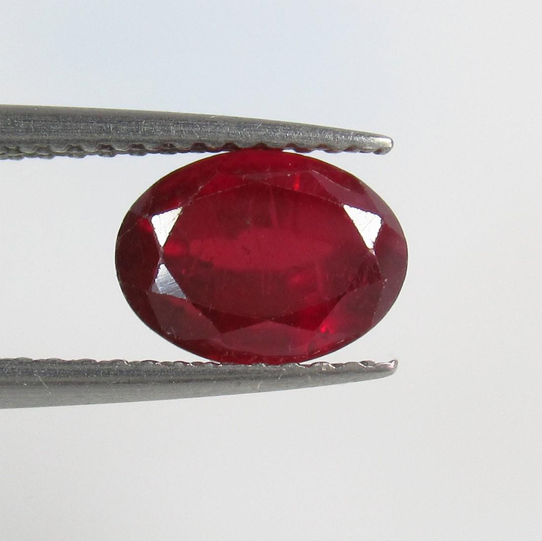 2.34 Ct Natural Red Ruby Oval Cut (1 of 2)