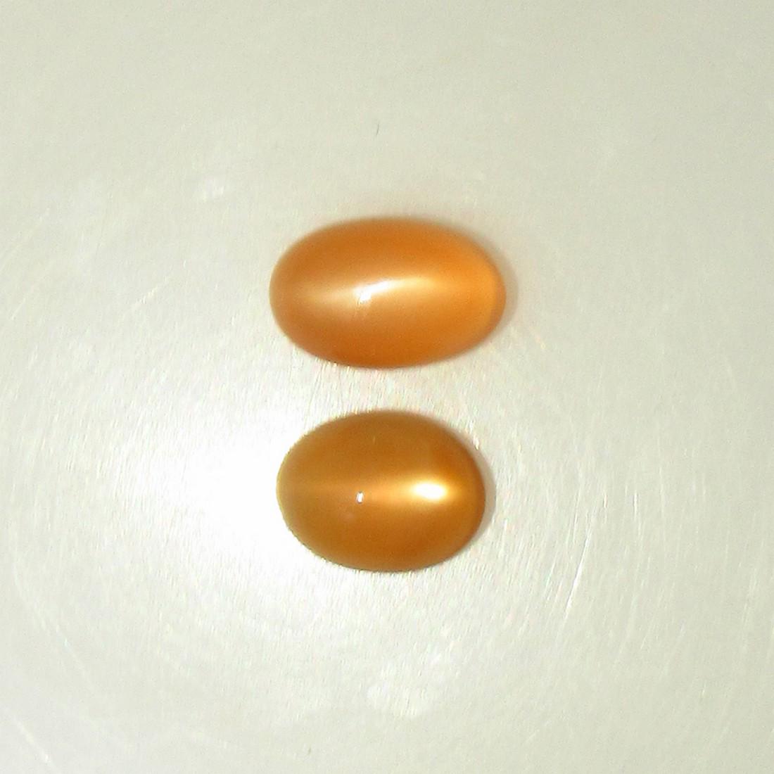 2.79 Ctw Natural Moonstone Oval Pair: No Reserve! Title: 2.79 Ctw Natural Moonstone Oval Pair Stone Clarity: Transparent Gemstones: Moonstone Size/Dimensions: 2.79 Carat Weights: 9.00 x 6.00 x 4.30 mm / 2 Pc's Additional Information: Nice