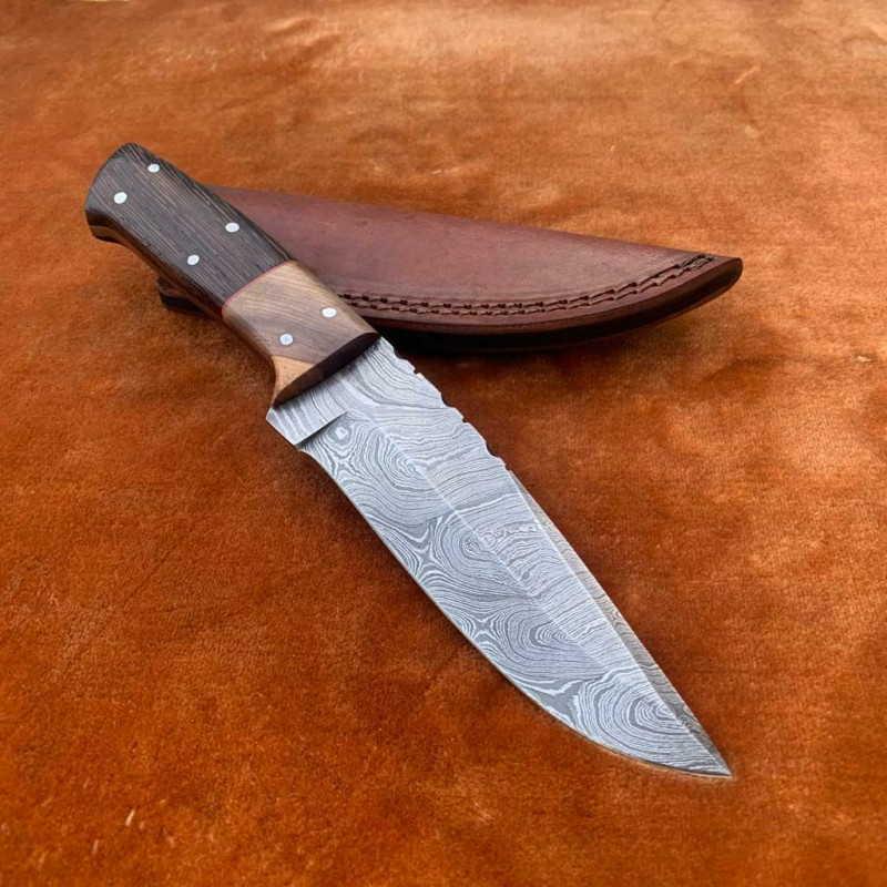 Handmade damascus steel knife folding pocket knife: Knife Grady Damascus knives are very durable, look great and keep sharpness perfectly. Damascus steel has high quality contents to give it an excellent edge and sharp cutting ability. The blade retain