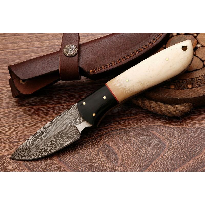 Chef damascus steel knife bone buffalo horn: Knife "Arjun" Damascus knives are very durable, look great and keep sharpness perfectly. Damascus steel has high quality contents to give it an excellent edge and sharp cutting ability. The blade reta