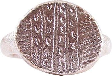ROMAN SILVERED RING C.3RD-7TH CENTURY JEWELRY SIZE 5 ½: Late Empire to the Early medieval period, the period of the growth of Christianity. Size 5 ½, oval form with the Roman nub at the bottom of the 3.5mm band. Raised stepped oval bezel with four transve