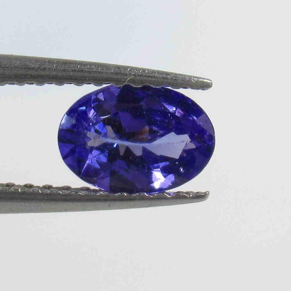 0.65 Ct Natural Tanzanite Oval Cut: No Reserve! Title: 0.65 Ct Natural Tanzanite Oval Cut Stone Clarity: VVS Gemstones: Natural Tanzanite Carat Weights: 0.65 Size/Dimensions: 7.00 x 5.00 x 2.80 mm Additional Information: Top Quality Lus