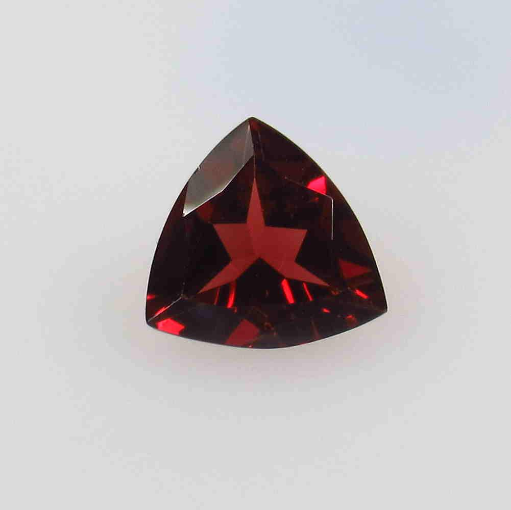 2.15 Ct Natural Rhodolite Garnet Pear Cut (1 of 2)