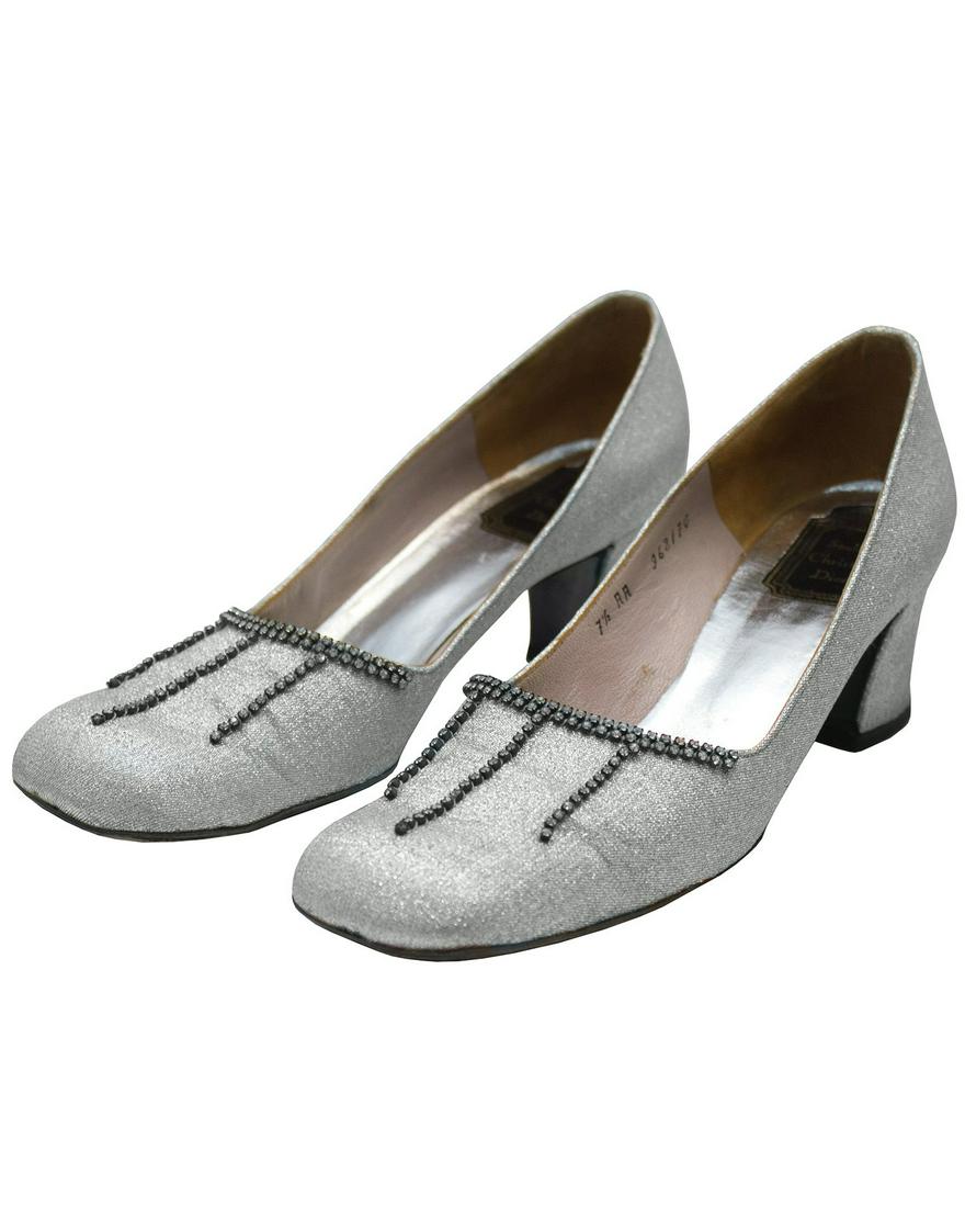Christian Dior Silver Chunk Couture Heels with Diamante: Brand: Christian Dior Title: Silver Chunk Couture Heels with Diamante Detail Additional Information: Christian Dior Souliers couture silver brocade round toe chunky heels from the 1960's. The toe of t