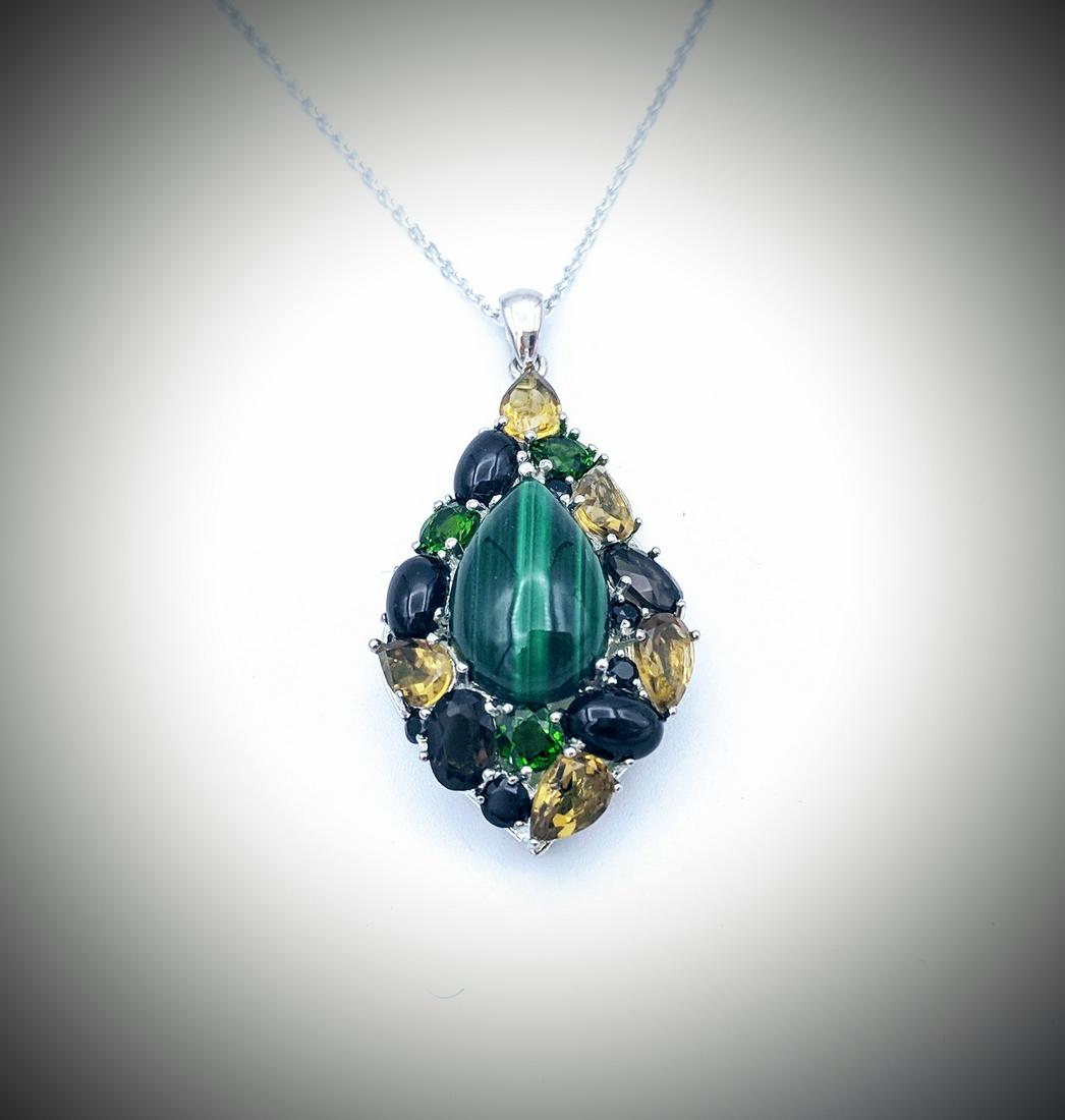 Sterling Silver Necklace w Pear Shaped Malachite (1 of 3)