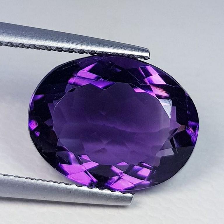 Natural Amethyst Oval Cut 6.90 ct (1 of 5)