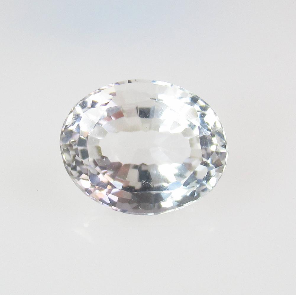 4.40  Ct Natural White Topaz Oval Cut (1 of 2)