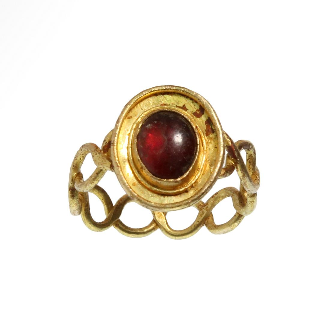 Roman Gold Ring with Cabochon Garnet (1 of 5)