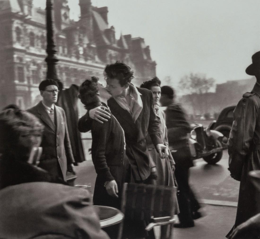 ROBERT DOISNEAU - Kiss at the Hotel de Ville, Paris: Artist: ROBERT DOISNEAU Title: Kiss at the Hotel de Ville, Paris, 1950 Medium: Photo Litho, 2012, Italy Dimensions: 8.9x8.15" Description: Heat Wax Mounted on 11x14" Conservation Board Artist Bio: Rob