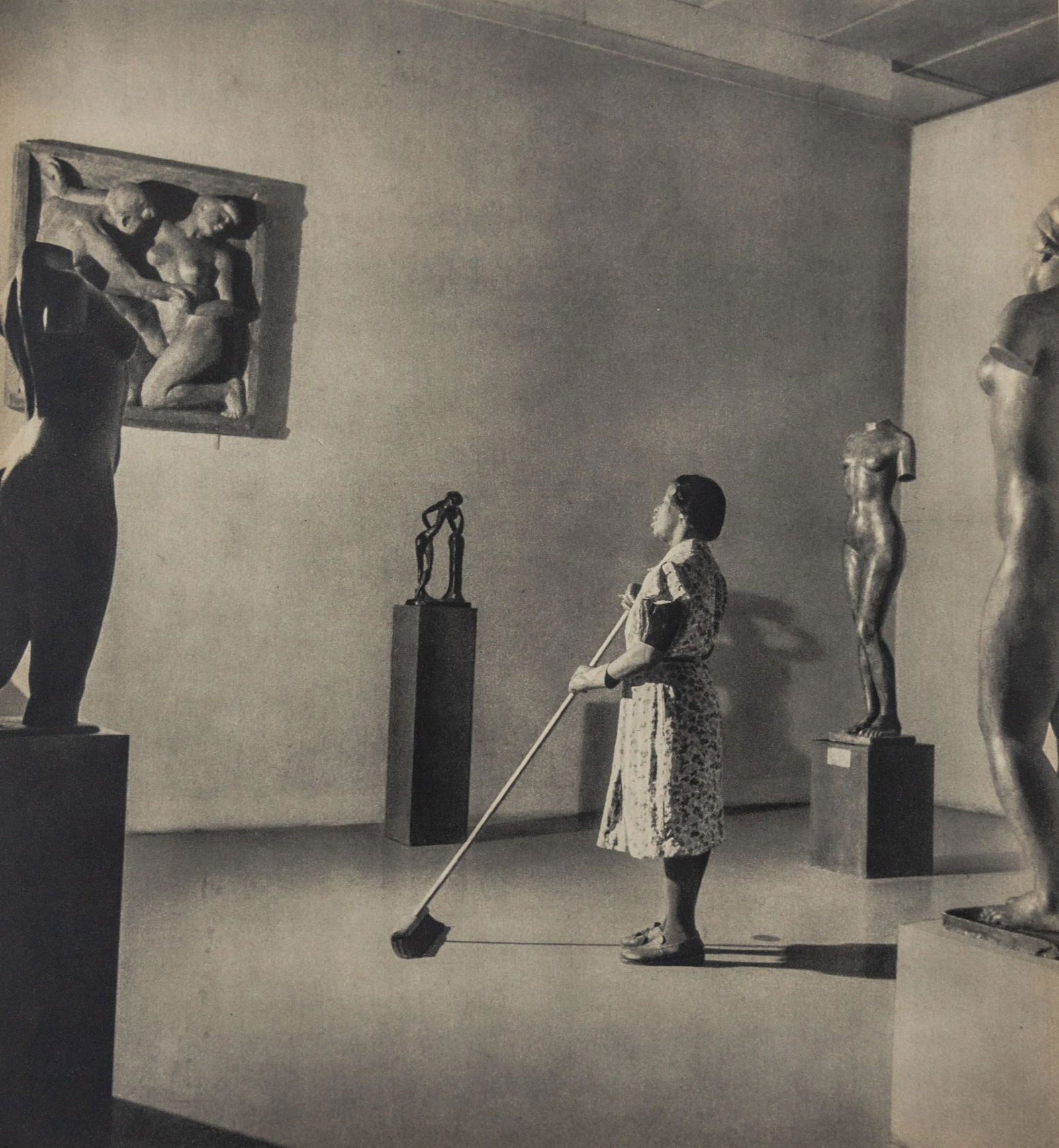 FRITZ HENLE - Museum Sweeper (1 of 1)