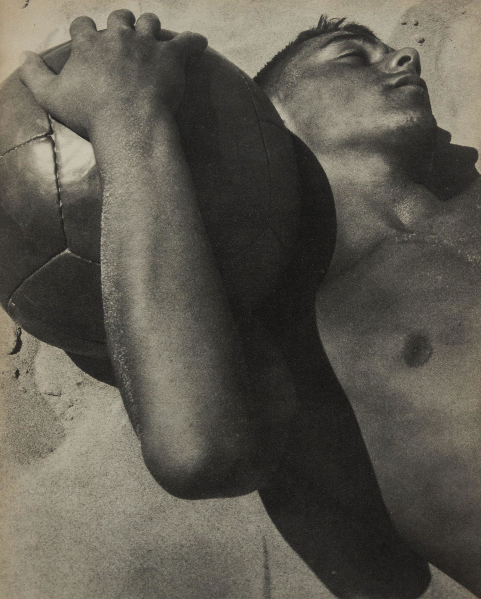 JEAN MORAL - Medicine Ball (1 of 1)