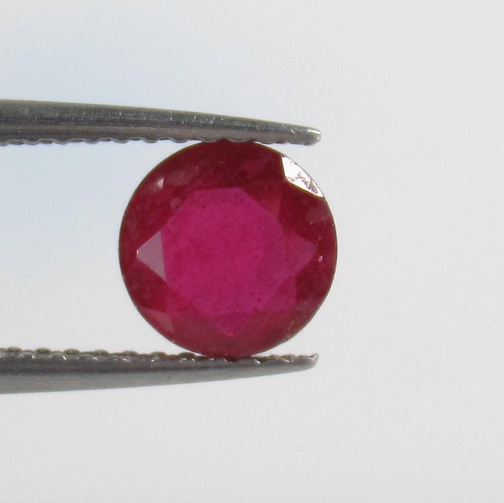 1.35 Ctw Natural Red Ruby Round Cut (1 of 2)