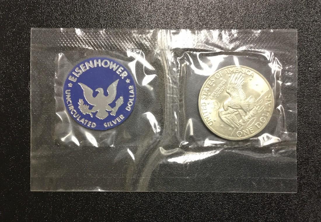 1971 Eisenhower Uncirculated Silver Dollar (Blue Pack) (1 of 1)