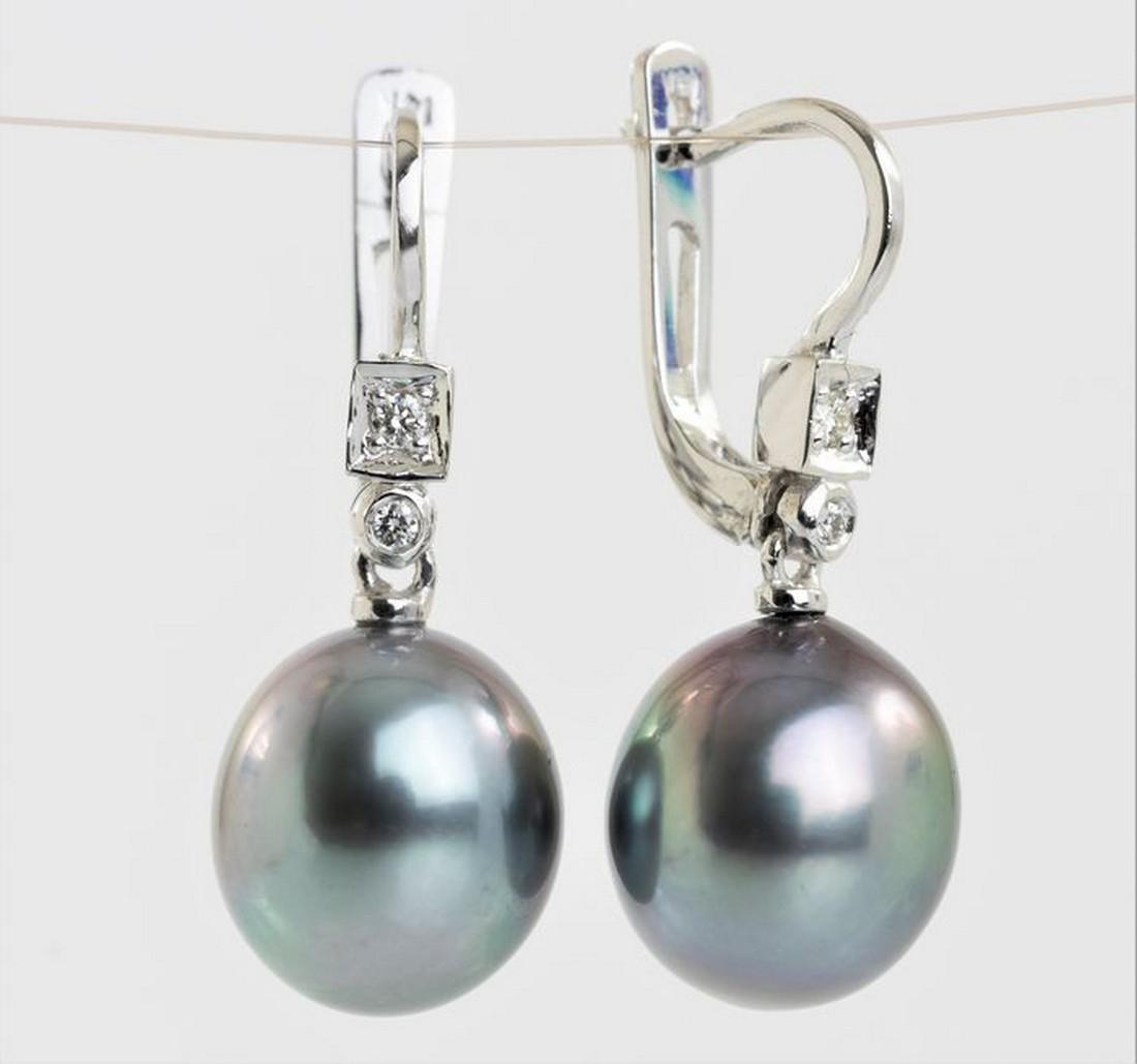 14 kt. White Gold - 10x11mm Peacock Tahitian Pearl: Title: 14 kt. White Gold - 10x11mm Peacock Tahitian Pearl Drops - Earrings - 0.07 ct Additional Information: Produced by the Pinctada Margaritifera oyster in the tropical lagoons of French Polynesia, 