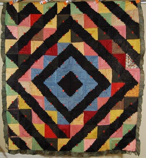 20's Barn Raising Log Cabin Quilt (1 of 7)