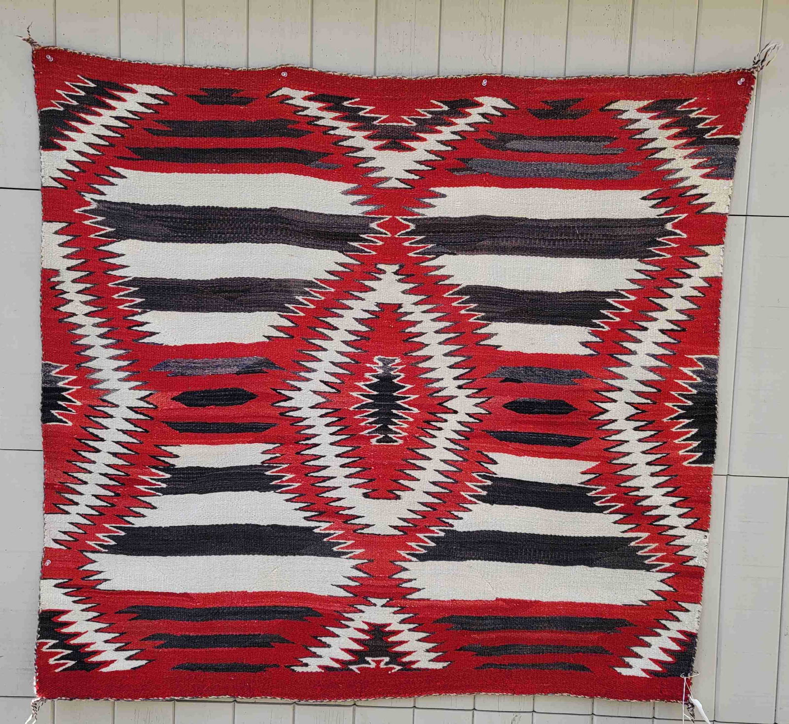 Navajo woven 3rd phase variation womans blanket/rug ca (1 of 4)