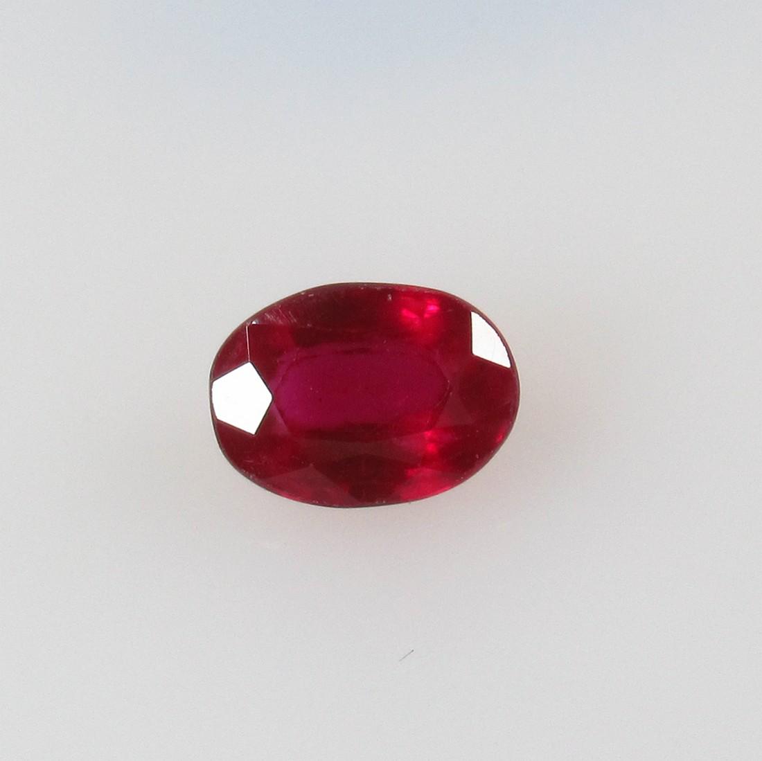 1.71 Ctw Natural Red Ruby Oval Cut (1 of 2)