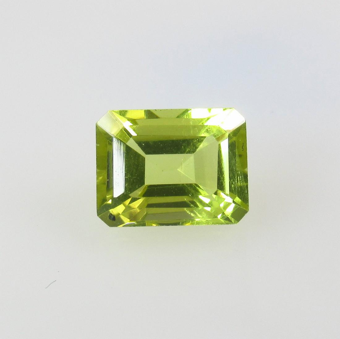 2.62 Ct Natural Lemon Quartz Octagon Cut: No Reserve! Title: 2.62 Ct Natural Lemon Quartz Octagon Cut Stone Clarity: VVS Gemstones: Natural Lemon Quartz Carat Weights: 2.62 Size/Dimensions: 9.00 x 7.00 x 5.70 mm Additional Information: Good L