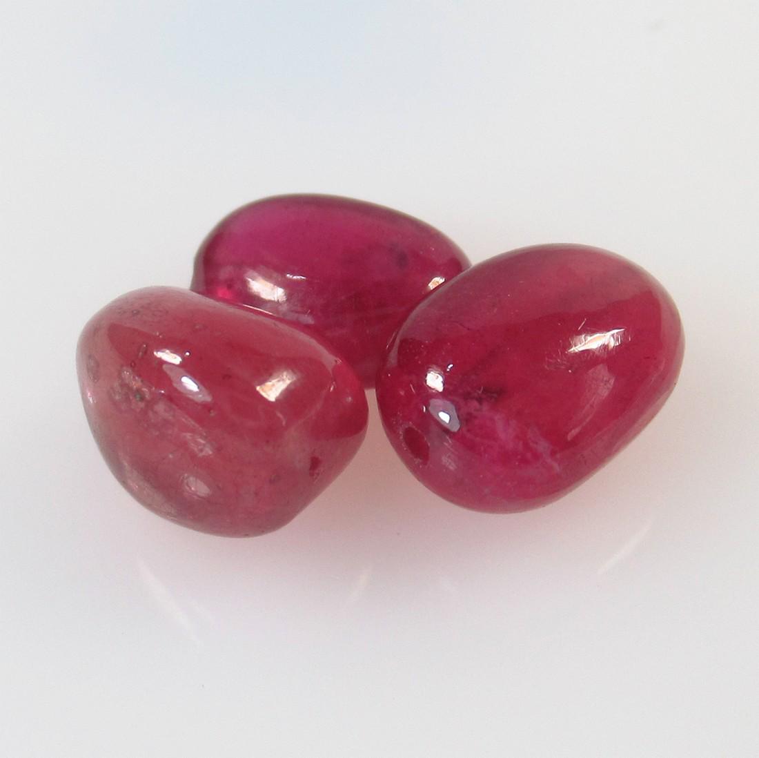 17.75 Ctw Natural 3 Ruby Dumble Beads (1 of 2)