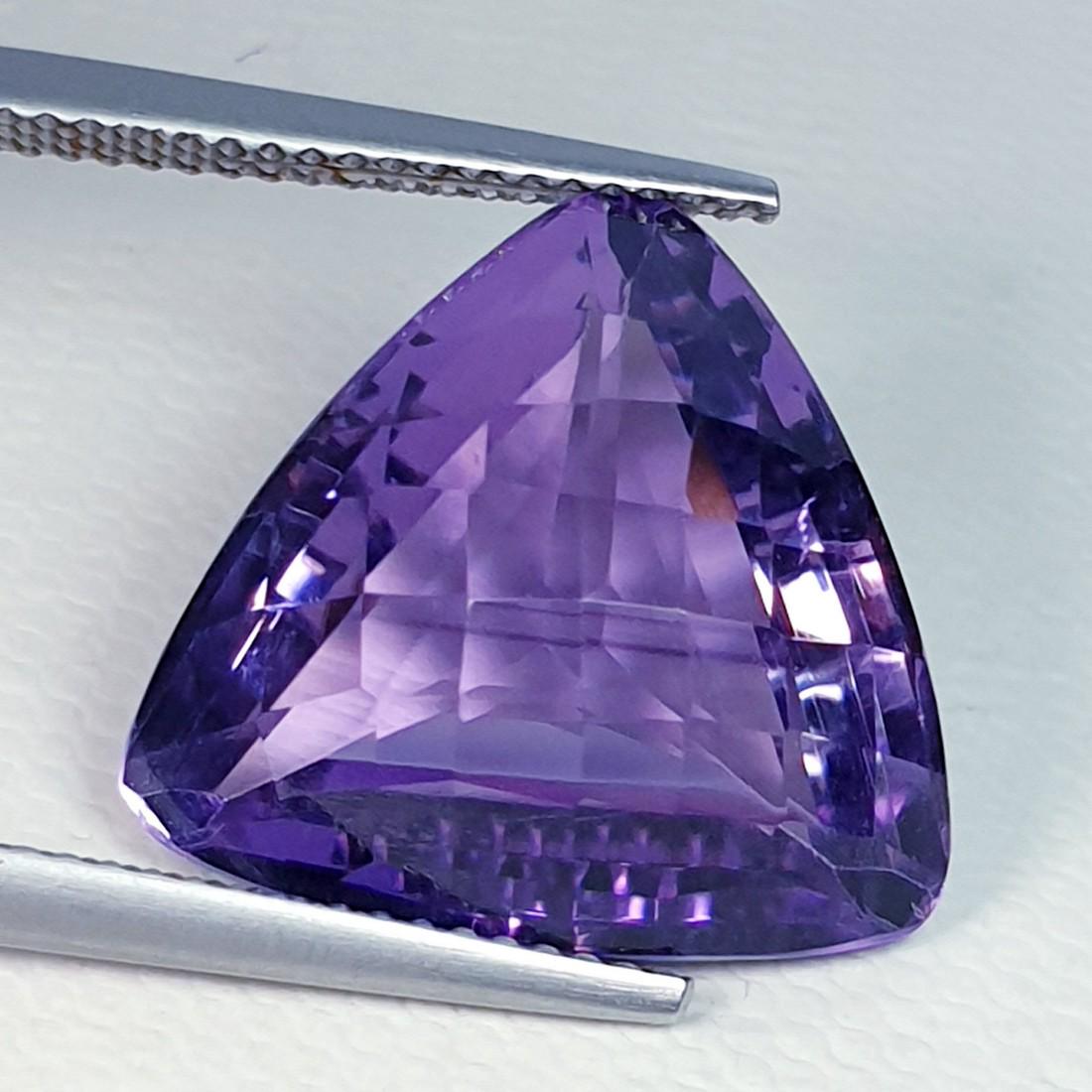 Natural Amethyst Triangle Cut 13.49 ct (1 of 4)