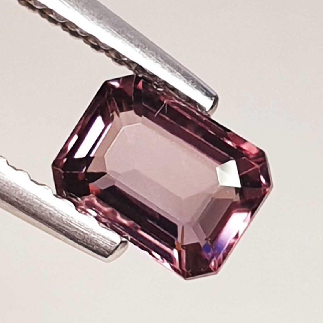 Natural Spinel Emerald Cut - 0.93 ct (1 of 4)