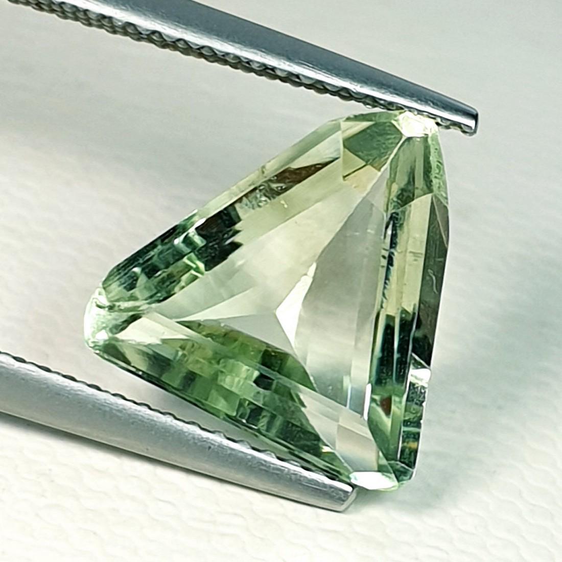 Natural Green Amethyst Triangle Cut 4.27 ct (1 of 4)