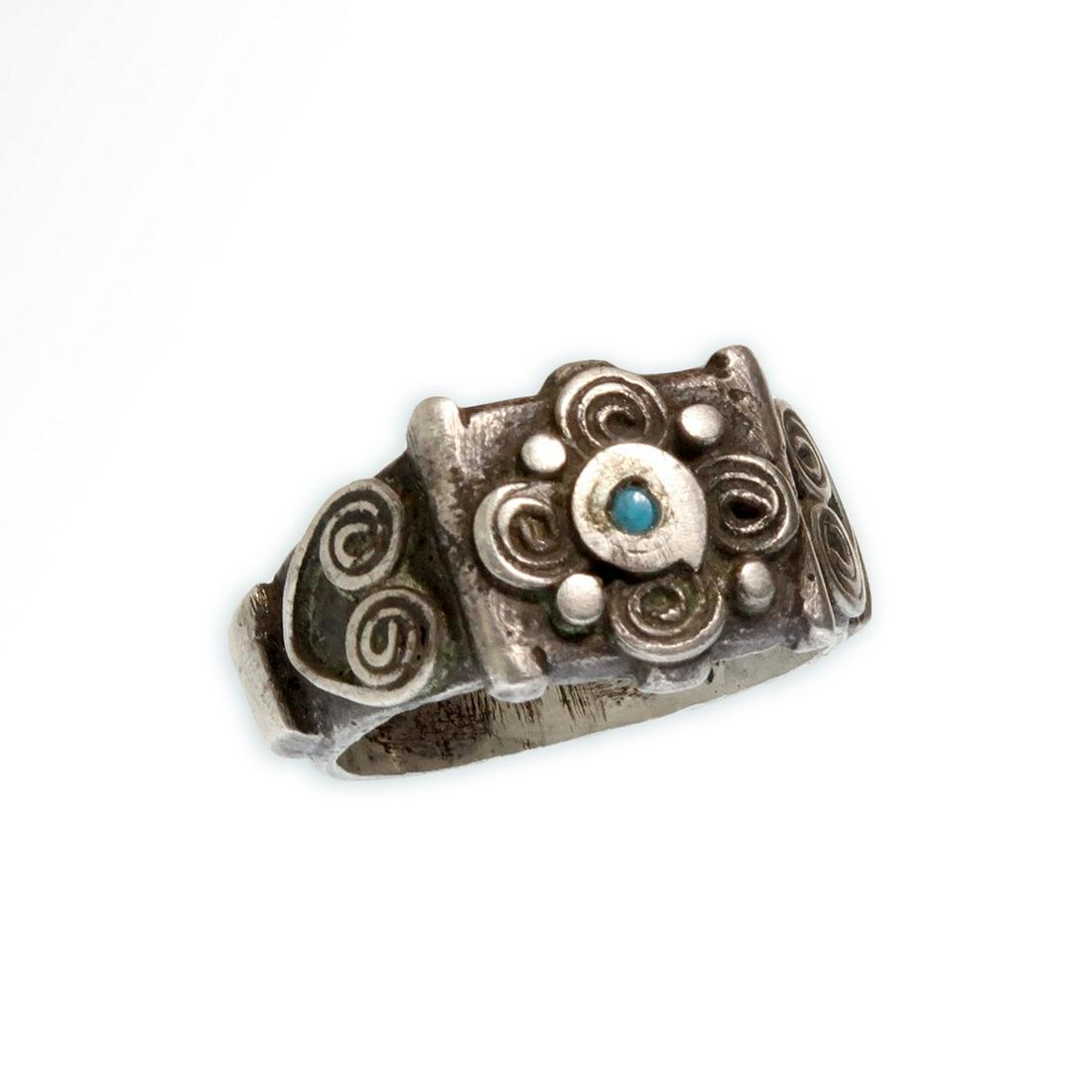 Viking Silver Ring with Spiral Patterns & Turquoise (1 of 6)