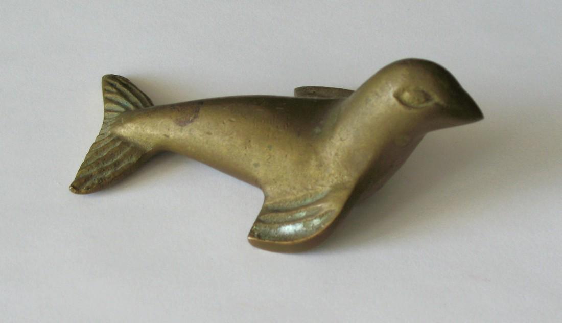 Vintage cast brass seal paper weight. (1 of 2)