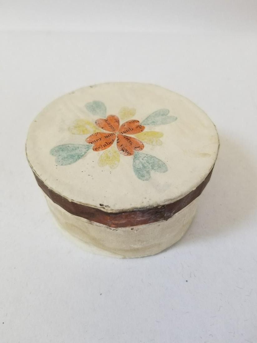 Wallpaper box (1 of 3)