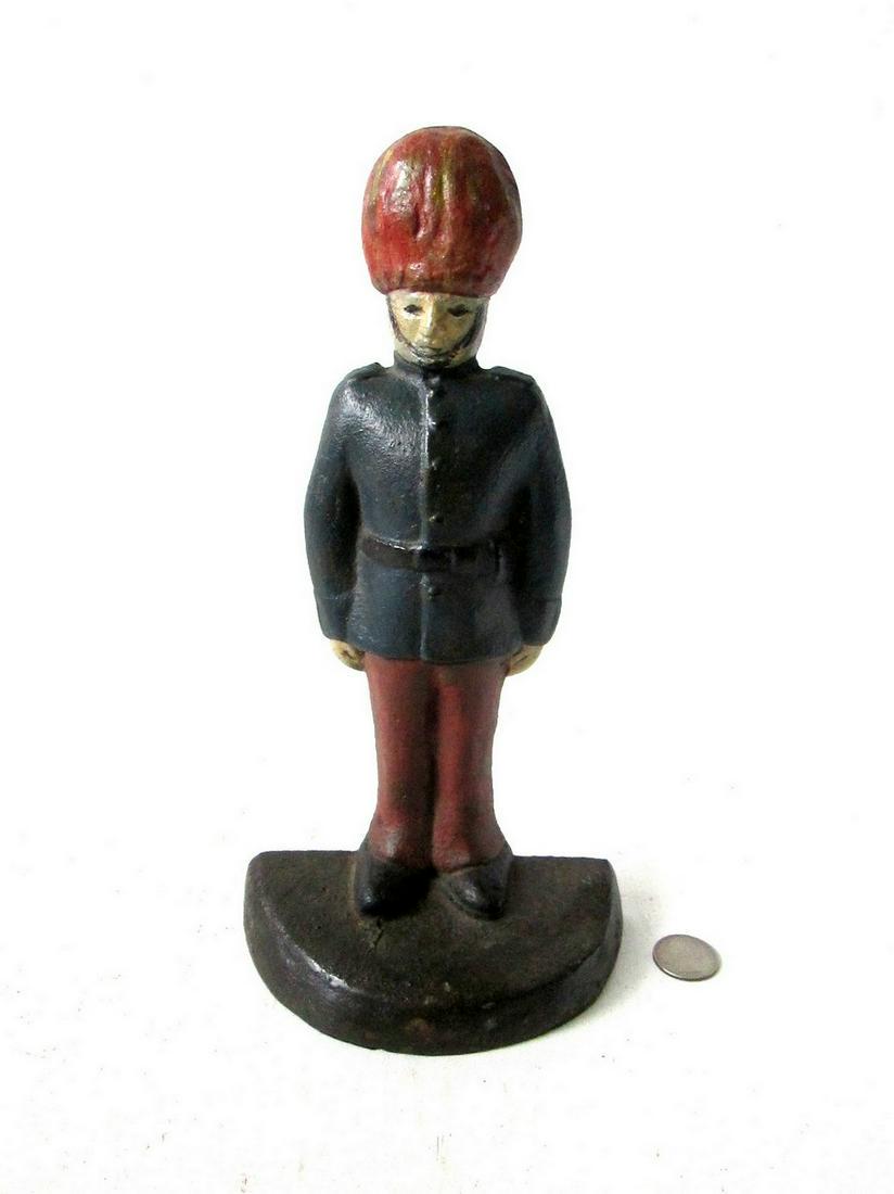 Rare Soldier Guard Doorstop (1 of 11)