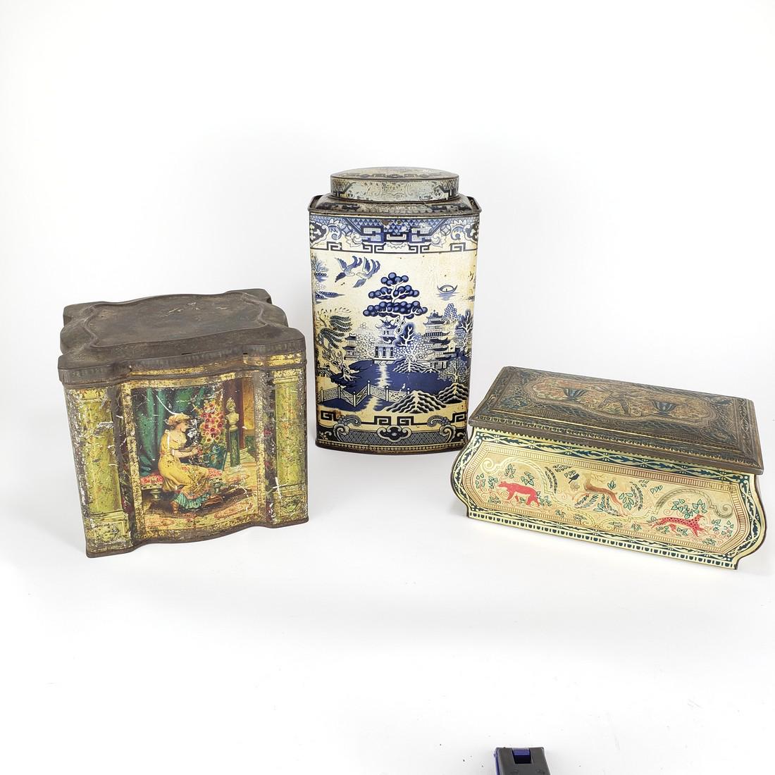 Nice Lot of 3 Biscuit Tins (1 of 5)