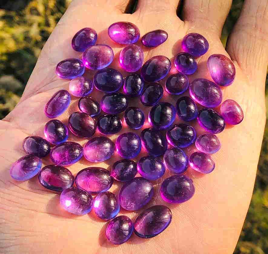 198 Carats Beautiful Puple Amethyst Cabochon Lot (1 of 8)