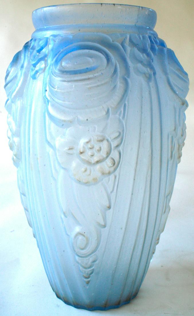 Molded French Art Deco Glass Vase: French art glass sand molded from the Luneville glass maker like D'avesn Pierre D'Avesn was employed by Daum to design and supervise production of the Croismare Glassworks near Luneville which Daum to
