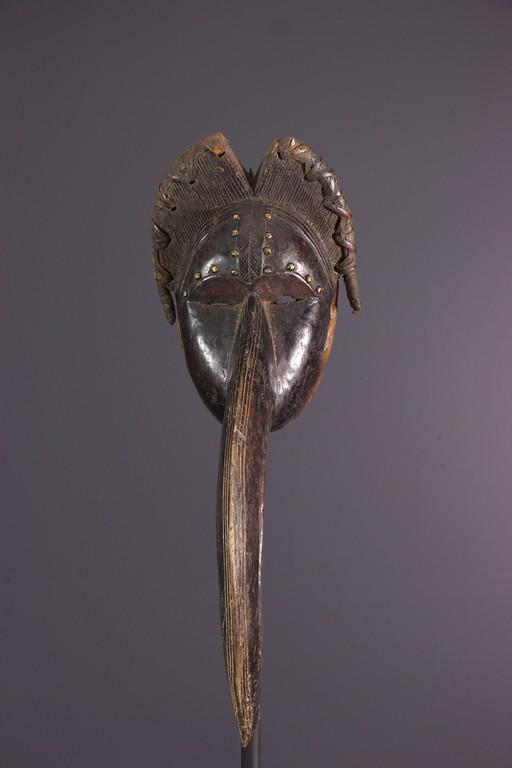 Dan Maou Gagon wood mask - DRC Congo - African Art: Title: Dan Maou Gagon wood mask - DRC Congo - African Art Tribal Art Description: A beak-shaped, curved nose, evoking the calao, extends the lower part of this African mask Dan Maou .This face that bo