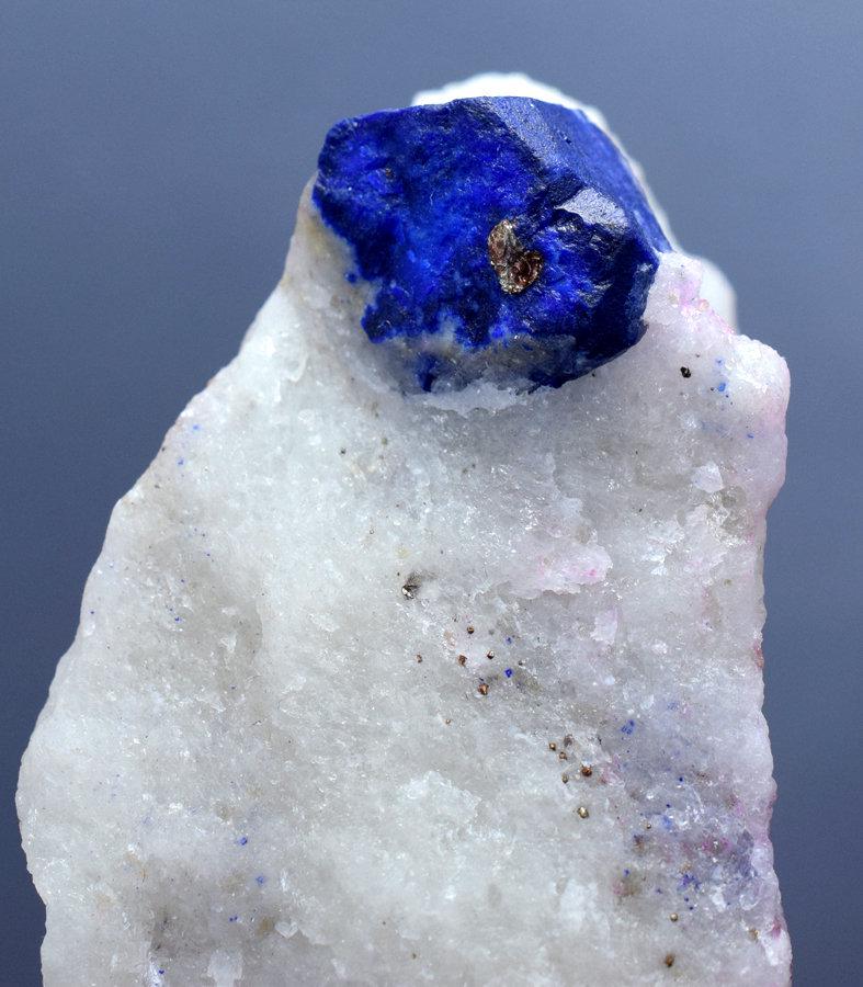 Lazurite Specimen , Fantastic Royal Blue Lazurite: lazurite, pyrite, lapis lazuli Description Lazurite Specimen , Fantastic Royal Blue Lazurite Specimen-107 Gram,75*32*20 mm Treatment : Natural origin : Afghanistan Standard DHL Shipping Reserve: $50.0