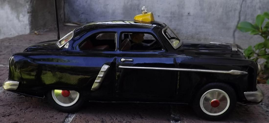 Marusan Cadillac police car , Made in Japan for the (1 of 6)