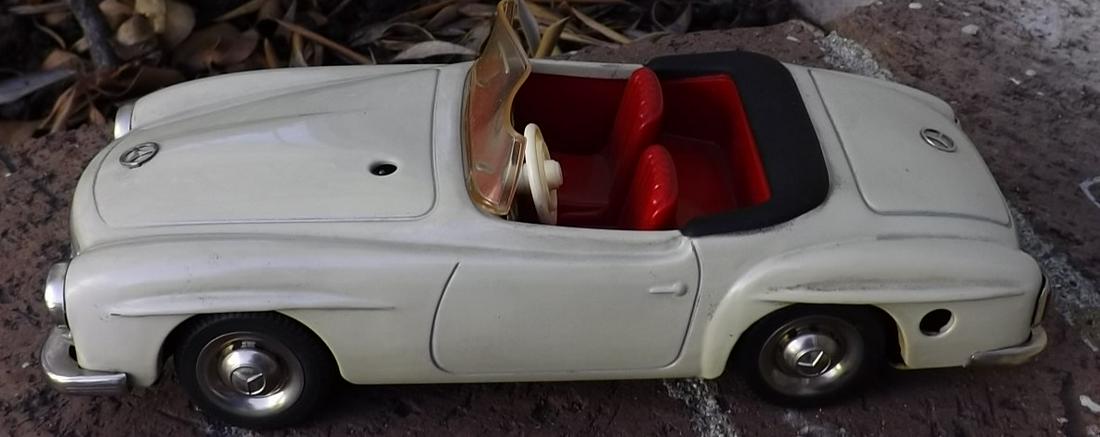 Schuco 2097 Mercedes 190sl Car Kit, Rarer Red Version,