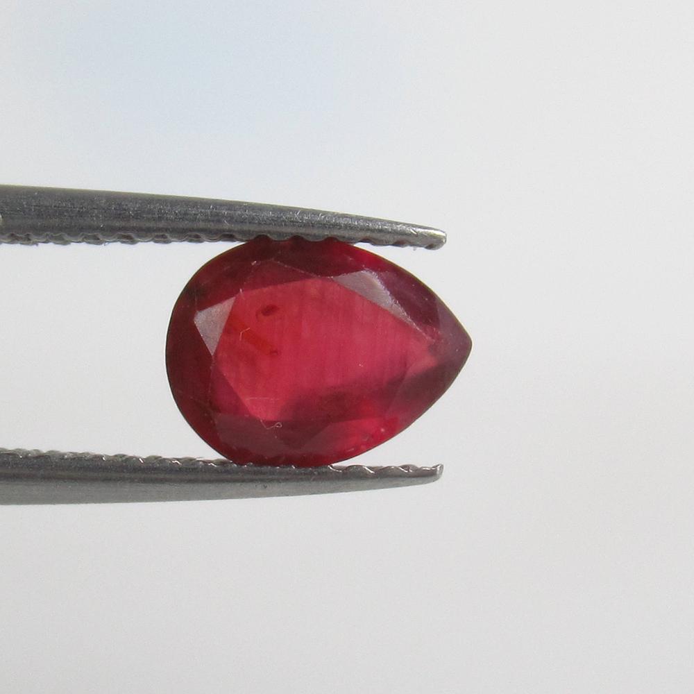1.22 Ct Natural Red Ruby Pear Cut (1 of 2)