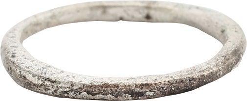 VIKING WOMAN'S WEDDING RING 850-1050 AD S 5 ½: Late 9th-early 11th century AD. Gilt bronze, size 5 ½ for the small finger as was the custom. Narrowband 1.6mm, with a rounded face and flat sides. Professionally refurbished with the pure silver