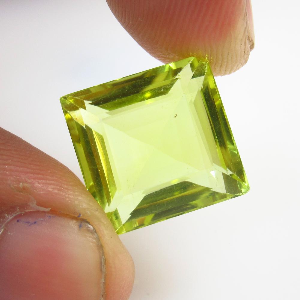 14.60Ct Natural Lemon Quartz Square Cut: No Reserve! Title: 14.60Ct Natural Lemon Quartz Square Cut Stone Clarity: VVS Gemstones: Natural Lemon Quartz Carat Weights: 14.6 Size/Dimensions: 14.00 x 14.00 x 9.20 mm Additional Information: Good 