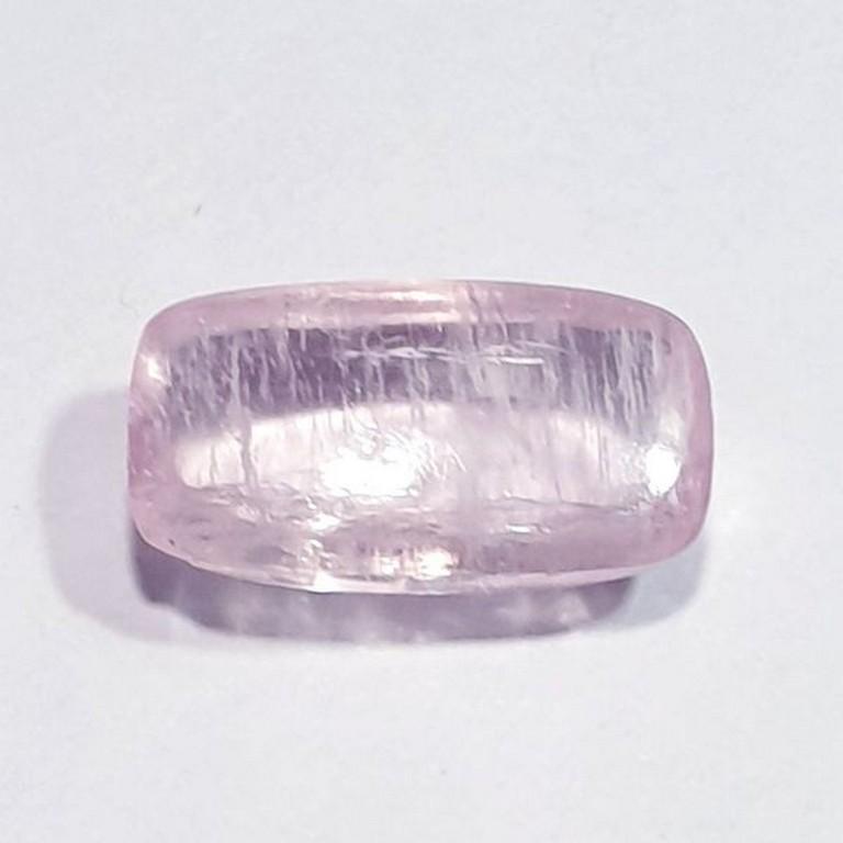 6.30 ct Natural Pink Morganite: No Reserve! Title: 6.30 ct Natural Pink Morganite Color/Clarity: Semi Transparent Carat Weight: 6.3 Size/Dimensions: 15.60 x 8.50 x 5.70 Additional Information: Cushion - Brazil Shipping: Domestic: F