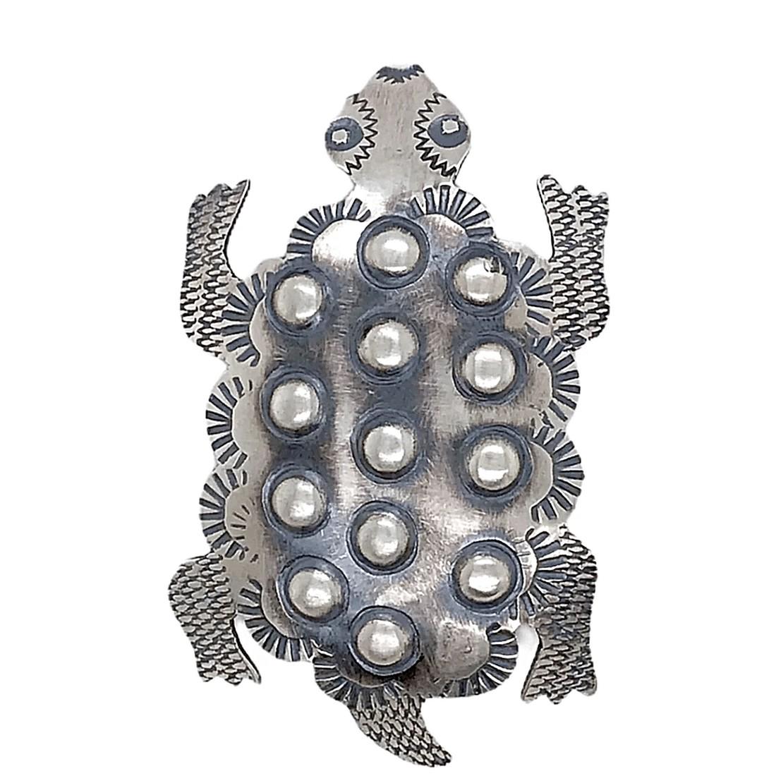 Navajo Horned Toad Sterling Silver Pin - Tim Yazzie (1 of 6)
