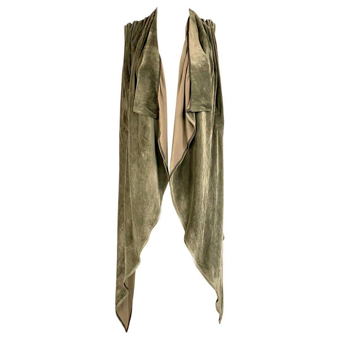 Rick Owens Green Olive Darkdust Velvet Vest Size 38: Rick Owens Green Olive Darkdust Velvet Vest Size 38Product details: Size 38 Featuring front three click in metal buttons closure (please see the pictures for the details) Long front measures 46”L Sh