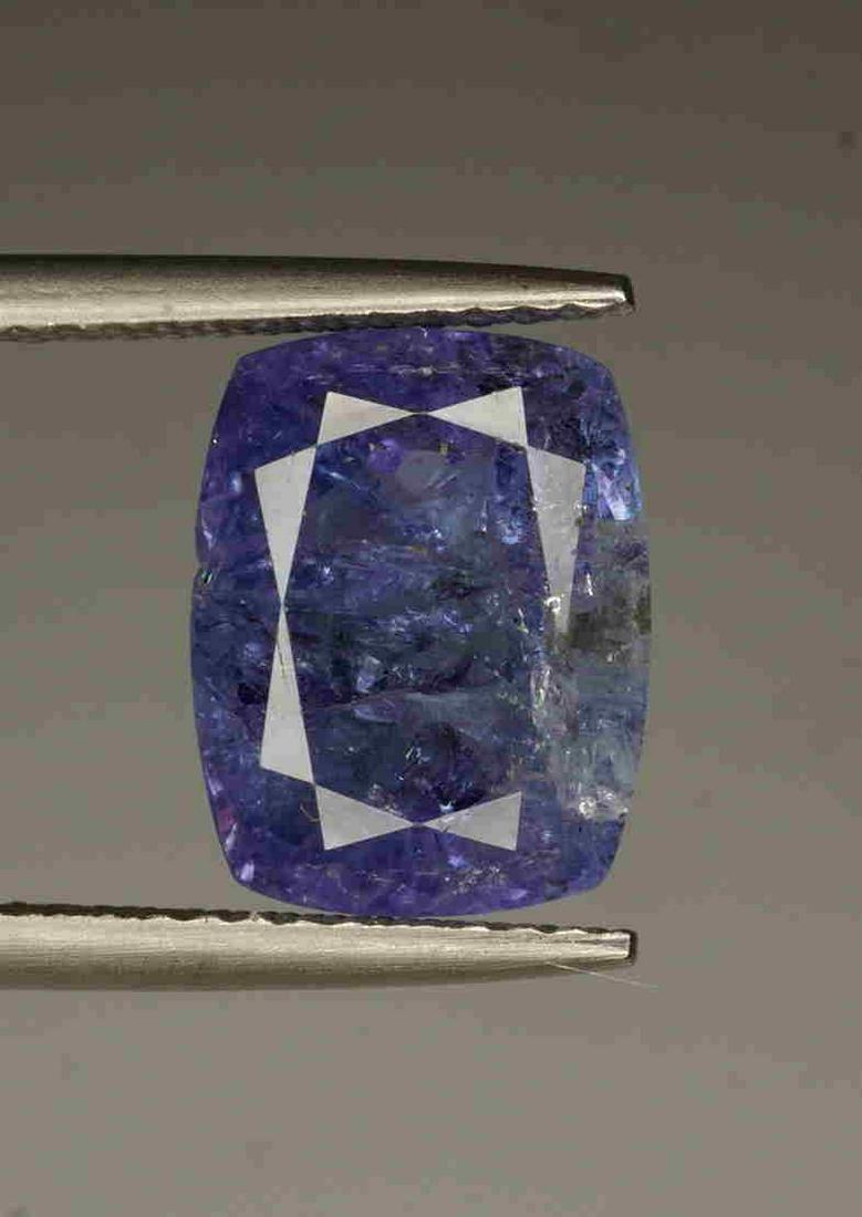 4.63 cts NONE HEATED IGI CERTIFIED NATURAL TANZANITE: Title:4.63 cts NONE HEATED IGI CERTIFIED NATURAL TANZANITE Shape:Cushion cut Color:VIOLETISH BLUE Gemstone Type:Natural RUBY Carat Weights:4.63 CARAT Transparency:SEMI TRANSLUCENT TO OPAQUE Origin:TAN