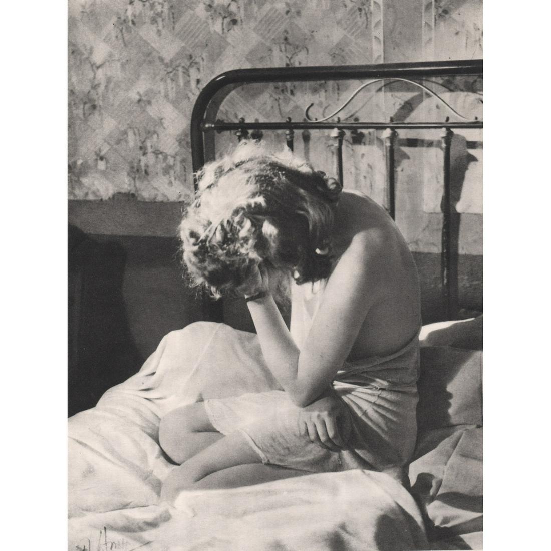 MARCEL AMSON - Figures Humaines: Artist: MARCEL AMSON Print Title: Figures Humaines Medium: Sheet-fed Gravure Printing Date: 1940's Printed in France Image size approx. 9.75 x 7.25 inches Marcel Amson (1905-1985) was a French photogr