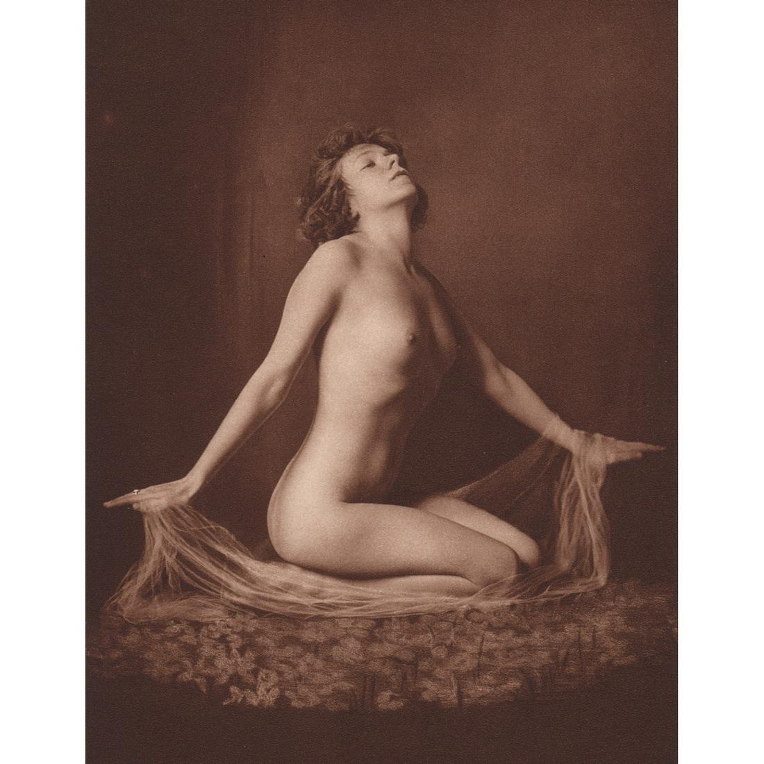 HERMANN SCHIEBERTH - Nude: Artist: HERMANN SCHIEBERTH Print Title: Nude Medium: Sheet-fed Gravure Printing Date: 1920's Printed in Germany Image Size: 8 X 6 inches Reserve: $50.00 Shipping: Domestic: Flat rate of $15.00 to anyw