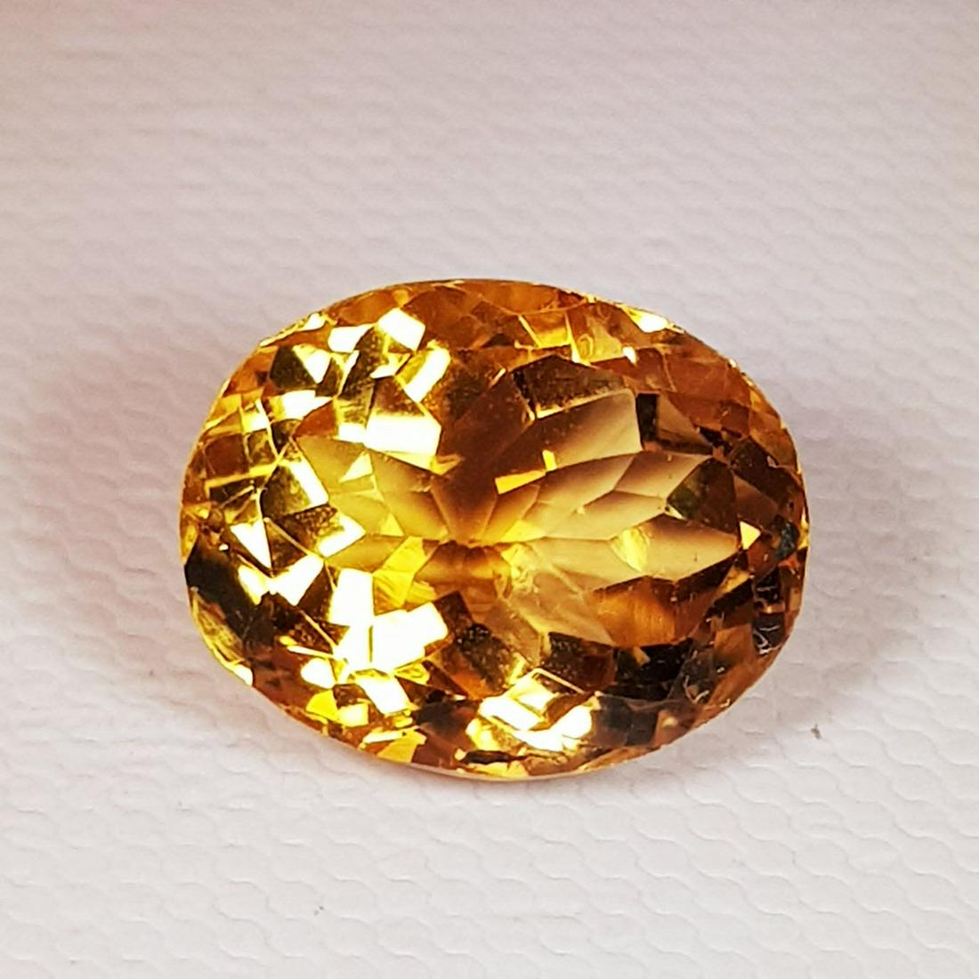 Natural Citrine Oval Cut 6.50 ct: No Reserve! Title: Natural Citrine Oval Cut 6.50 ct Color/Clarity: IF - VVS Gemstones: Loosegemstone Carat Weights: 6.5 Size/Dimensions: 13.00 x 10.40 x 8.00 Additional Information: Oval - Madeira Shi