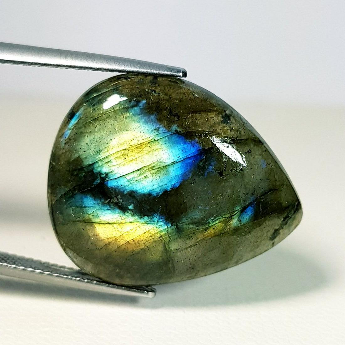 23.53 ct Natural Labradorite (1 of 5)