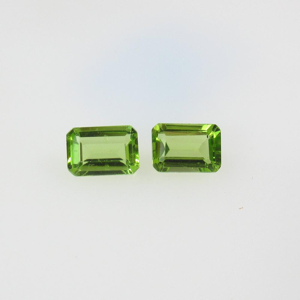 1.92 Ctw Natural Pakistan Peridot Octagon Pair: No Reserve! Title: 1.92 Ctw Natural Pakistan Peridot Octagon Pair Stone Clarity: VVS Gemstone: Peridot Carat Weight: 1.92 Size/Dimensions: 6.90 x 5.00 x 3.20 mm / 2 PC's Additional Information: Top Cl