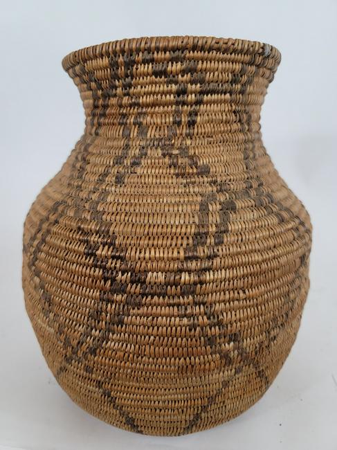 Apache woven basketry olla ca 1920's (1 of 5)